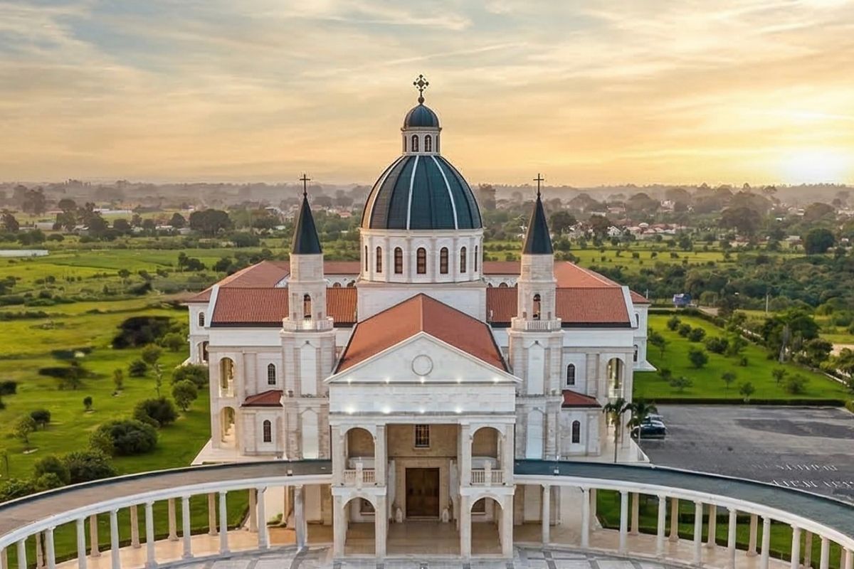 Catedral Basílica de la Inmaculada Concepción de Mongomo, Guinea Ecuatorial