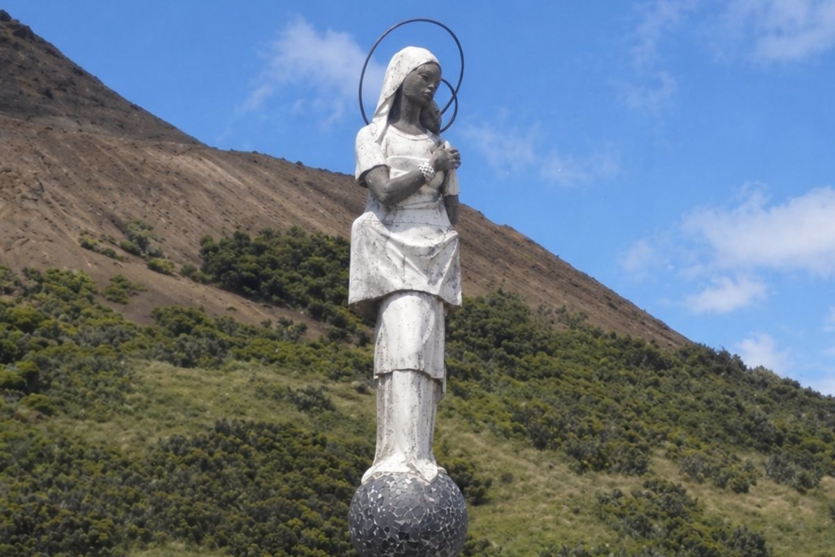 Imagen de la Virgen de Bisila, Patrona de la Archidiócesis de Malabo, Guinea Ecuatorial